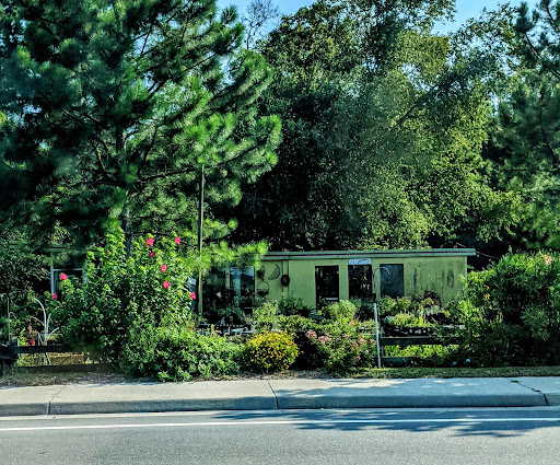 Garden Center «Buds & Blooms Landscaping Nursery», reviews and photos, 42 Sea Island Pkwy, Beaufort, SC 29907, USA
