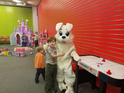 Shopping Mall «Diamond Run Mall», reviews and photos, 46 Diamond Run Pl, Rutland, VT 05701, USA