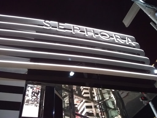 Cosmetics Store «SEPHORA», reviews and photos, 270 N Beverly Dr, Beverly Hills, CA 90210, USA
