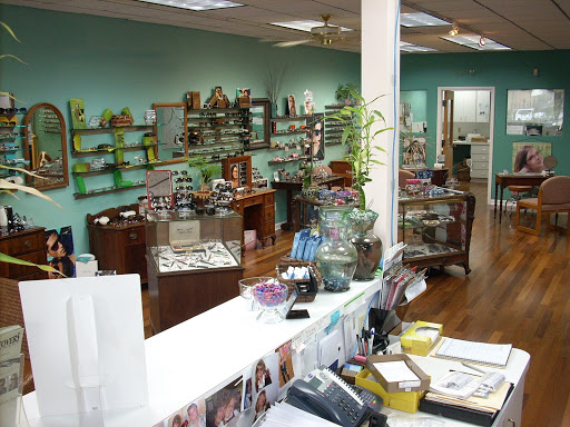 Optician «Treasure Coast Opticians», reviews and photos, 715 17th St, Vero Beach, FL 32960, USA