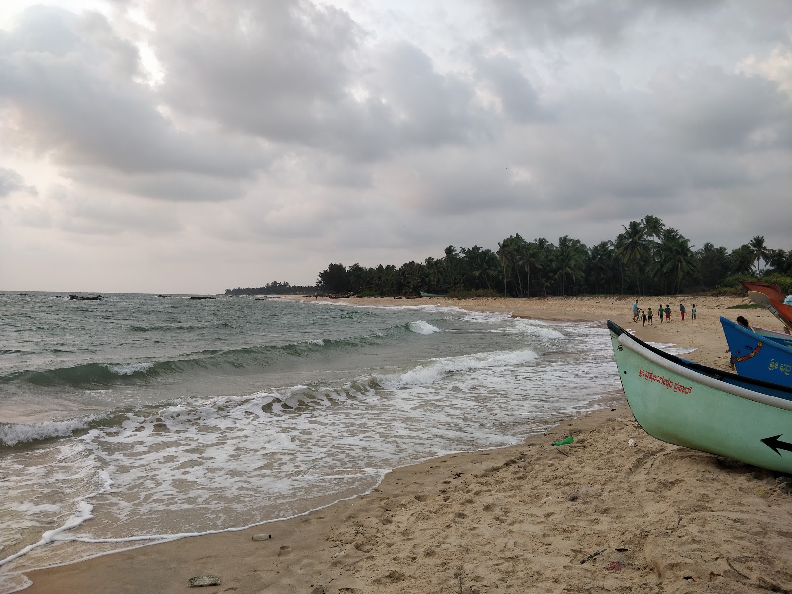 Foto von Gangoli Beach und die siedlung