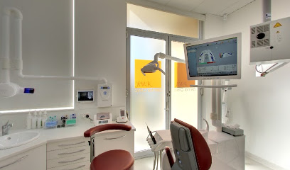 AMK Dental Clinic