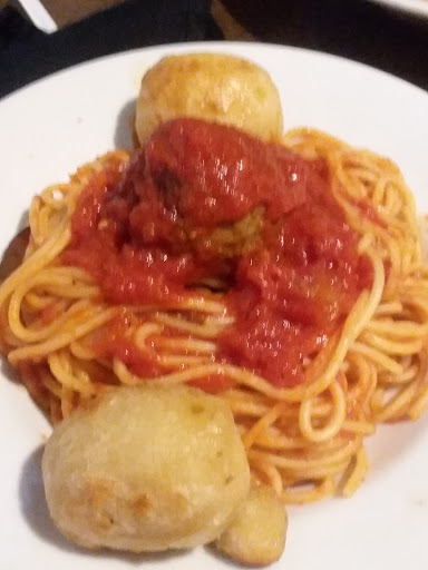 Italian Restaurant «The Garlic Knot», reviews and photos, 5073 N Dixie Hwy, Oakland Park, FL 33334, USA