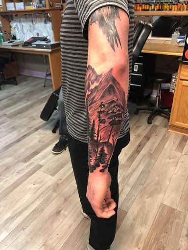 Tattoo Shop «Empire Tattoo & Piercing», reviews and photos, 5N105 IL-53, Itasca, IL 60143, USA