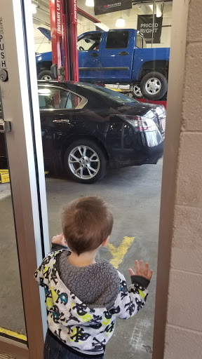 Tire Shop «Firestone Complete Auto Care», reviews and photos, 2861 Fort Campbell Blvd, Clarksville, TN 37042, USA