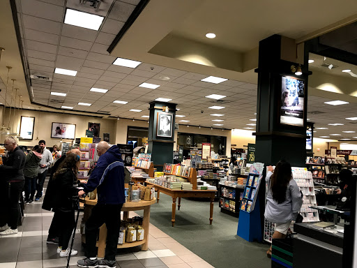 Book Store «Barnes & Noble», reviews and photos, 7881 Edinger Ave, Huntington Beach, CA 92647, USA