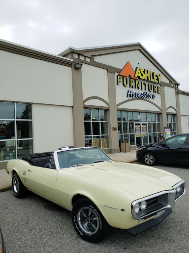Furniture Store «Ashley HomeStore», reviews and photos, 7425 Ritchie Hwy, Glen Burnie, MD 21061, USA