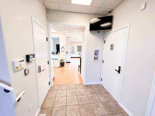 Jewelry Store «Accurate Precious Metals Coins, Jewelry & Loans», reviews and photos, 1855 Hawthorne Ave NE, Salem, OR 97301, USA