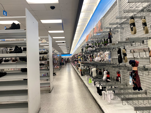 Clothing Store «Ross Dress for Less», reviews and photos, 4404 Dallas Fort Worth Turnpike, Dallas, TX 75211, USA