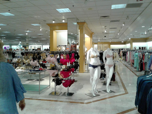 Shopping Mall «Oakbrook Center», reviews and photos, 100 Oakbrook Center, Oak Brook, IL 60523, USA