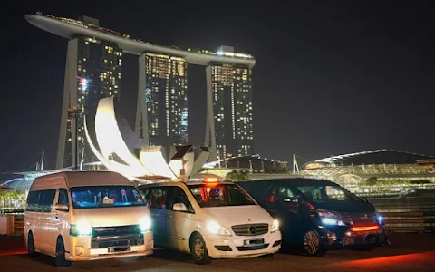Maxi Cab | Maxicab Singapore | Minibus Taxi Booking | Airport Transfer | 7-13 Seater Maxi Cab Taxi image