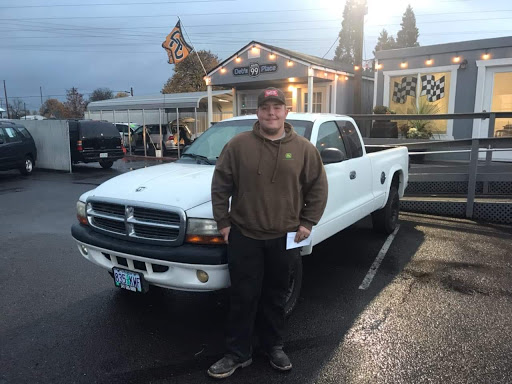 Used Car Dealer «Pacific Cars & Trucks», reviews and photos, 1735 State Hwy 99 N, Eugene, OR 97402, USA