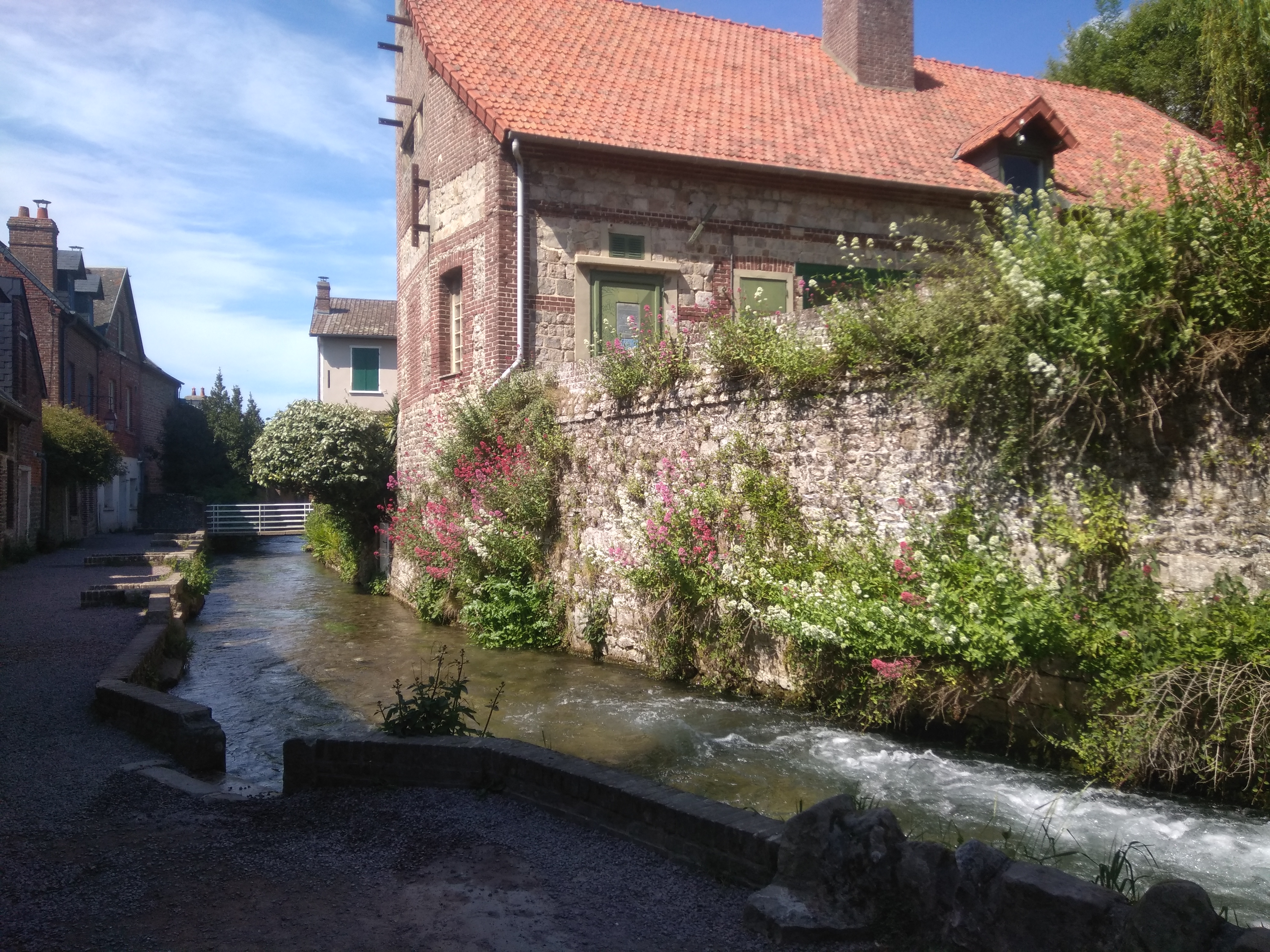 Photo n° 1 de l'avis de Carlos.a fait le 17/05/2022 à 19:14
