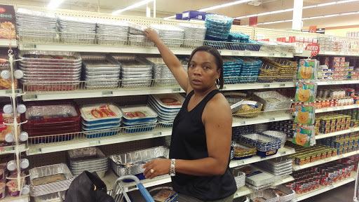 Grocery Store «Fort Campbell Commissary», reviews and photos, 2606 Indiana Ave, Fort Campbell, TN 42223, USA