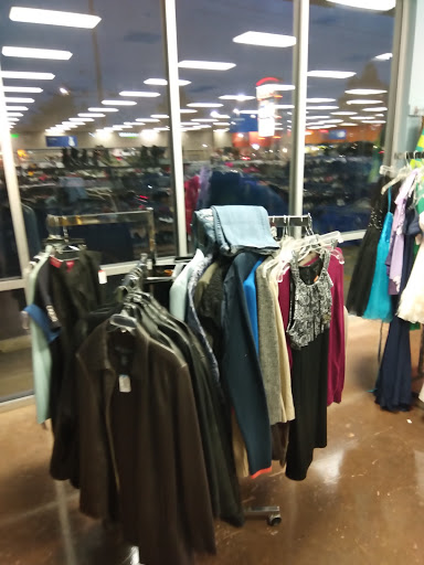 Thrift Store «Goodwill Store and Donation Station», reviews and photos, 10647 Culebra Rd, San Antonio, TX 78251, USA