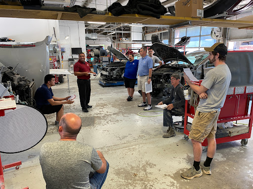 Auto Body Shop «Schaefer AutoBody Centers - Ellisville, MO», reviews and photos, 16109 Manchester Rd, Ellisville, MO 63011, USA