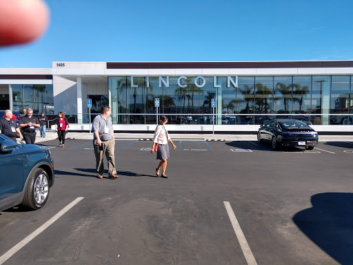 Lincoln Mercury Dealer «Lincoln South Coast», reviews and photos, 1405 Auto Mall Dr, Santa Ana, CA 92705, USA