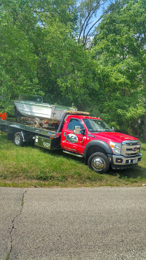 Towing Service «Lake County Roadside Towing & Recovery», reviews and photos, 740 Sunset Dr, Round Lake, IL 60073, USA
