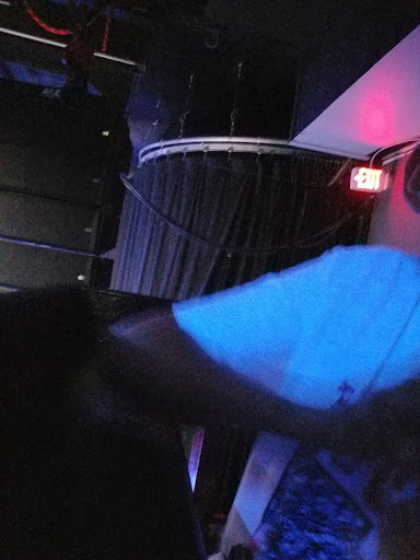 Live Music Venue «The Throne Theater», reviews and photos, 208 Market St, Wilmington, NC 28401, USA