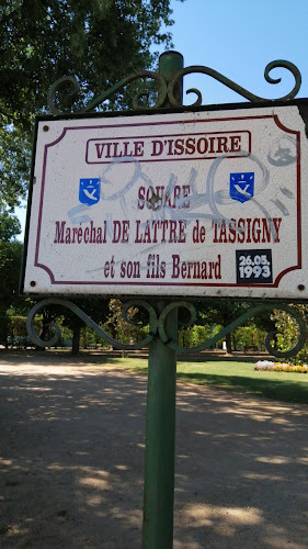 Square Maréchal de Lattre de Tassigny à Issoire