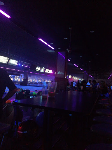 Bowling Alley «Chaparral 300 - We may close 1 hour early Sun-Thurs depending on volume, please call for details.», reviews and photos, 4191 Chino Hills Pkwy, Chino Hills, CA 91709, USA