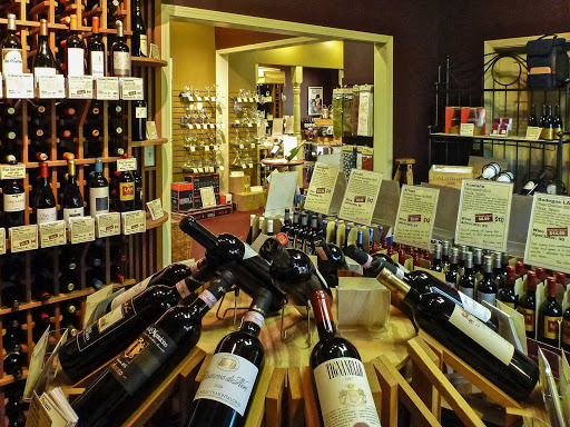 Wine Store «Grapevine Cottage», reviews and photos, 61 S Main St, Zionsville, IN 46077, USA