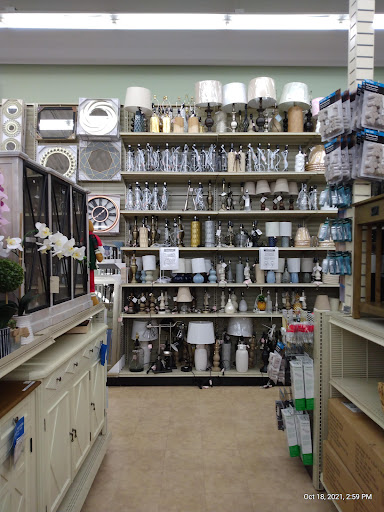 Home Goods Store «Christmas Tree Shops», reviews and photos, 46 Springer Dr, Bangor, ME 04401, USA