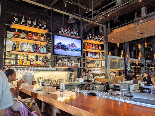 Shopping Mall «Scottsdale Waterfront», reviews and photos, 7135 E Camelback Rd #165, Scottsdale, AZ 85251, USA