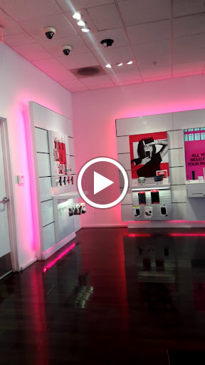 Cell Phone Store «T-Mobile», reviews and photos, 15465 W McDowell Rd #107, Goodyear, AZ 85395, USA