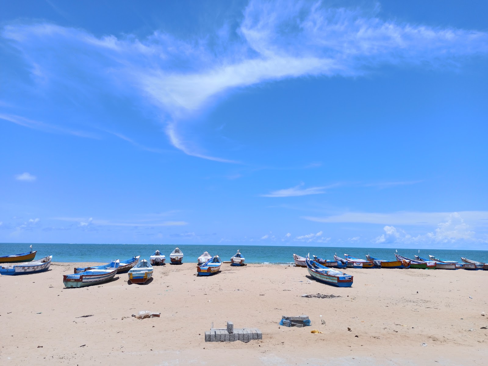Photo de Kayalpatnam Beach avec plage spacieuse