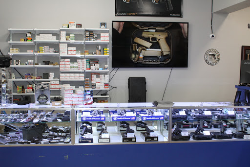 Pawn Shop «Florida Pawn & Gun», reviews and photos, 9318 E Colonial Dr, Orlando, FL 32817, USA