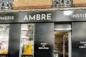 Ambre&Musc – Institut de Beauté & Parfumerie de Niche image