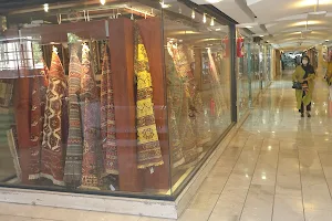 Boulvar Shopping Center image
