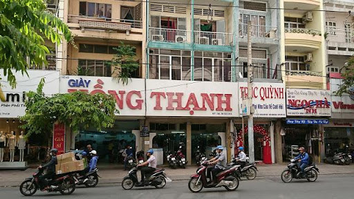 Hong Thanh Shoes Store