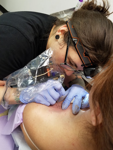 Tattoo Shop «Accent Tattoo & Body Piercing», reviews and photos, 207 S State St, Ukiah, CA 95482, USA