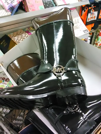 Clothing Store «Burlington Coat Factory», reviews and photos, 380 Cooley St, Springfield, MA 01128, USA