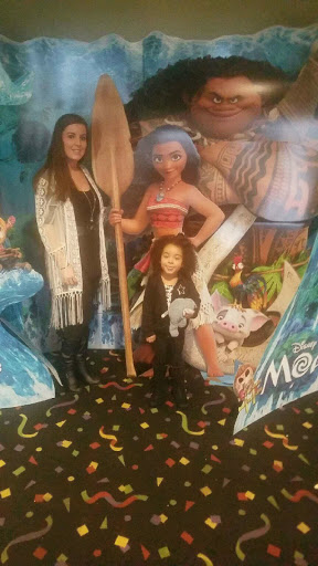 Movie Theater «Regal Cinemas New Albany 16», reviews and photos, 300 Professional Ct, New Albany, IN 47150, USA