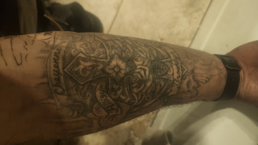 Tattoo Shop «Studio X Tattoo», reviews and photos, 221 NE 104th Ave #204, Vancouver, WA 98664, USA