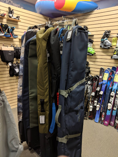 Sporting Goods Store «Peter Glenn Ski & Sports», reviews and photos, 7229 N Dale Mabry Hwy #1, Tampa, FL 33614, USA