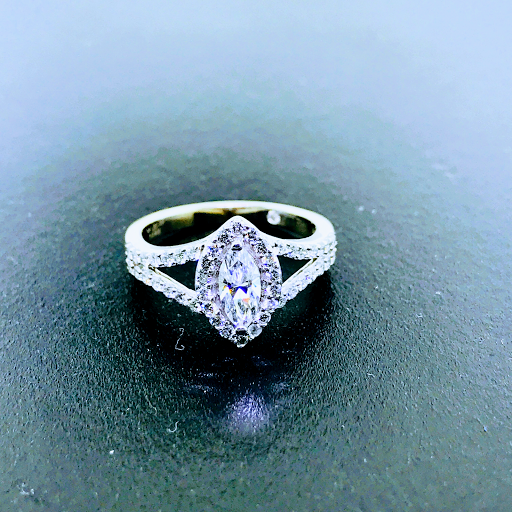 Pawn Shop «Uptown Pawn», reviews and photos, 301 W Lake St, Minneapolis, MN 55408, USA