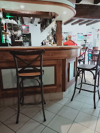 Atmosphère du Café Café Bistrot Snack de la Mairie Noyant de Touraine - n°4