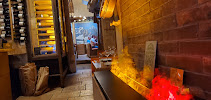 Atmosphère du Restaurant servant de la raclette Les Marmottes à Paris - n°10