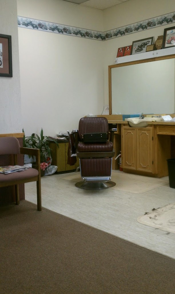 Adrian's Barber shop 61704