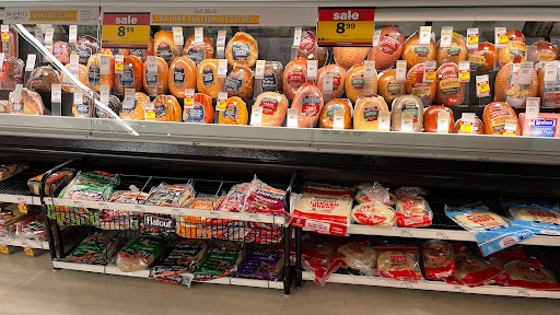 Grocery Store «Meijer», reviews and photos, 1355 N Lexington-Springmill Rd, Mansfield, OH 44906, USA