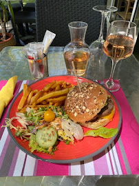 Hamburger du Restaurant français Le Feu ô Plumes à Aigues-Mortes - n°8