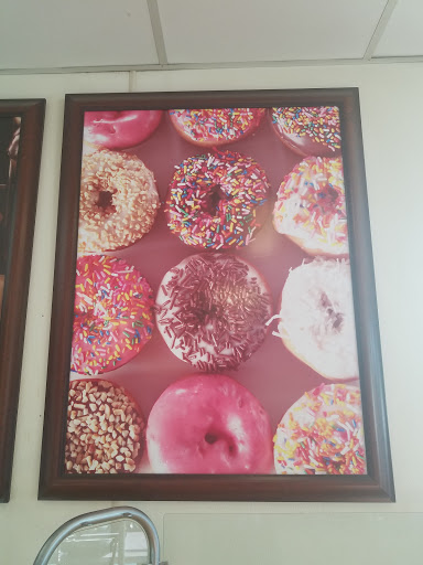 Dessert Shop «Family Donuts & Deli», reviews and photos, 9045 Fair Oaks Blvd, Carmichael, CA 95608, USA