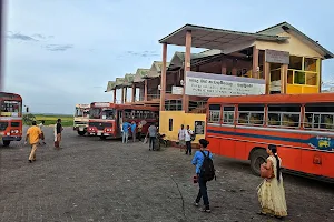 Bus Stand Kalmunai | பஸ் நிலையம் கல்முனை බස් නැවතුම්පොළ කල්මුණේ image