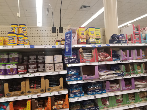 Grocery Store «Kroger», reviews and photos, 110 Dover Crossing Rd, Clarksville, TN 37042, USA