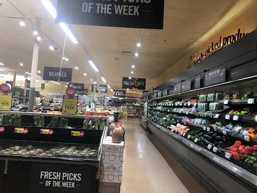 Supermarket «Super Stop & Shop», reviews and photos, 695 Main St, Winchester, MA 01890, USA