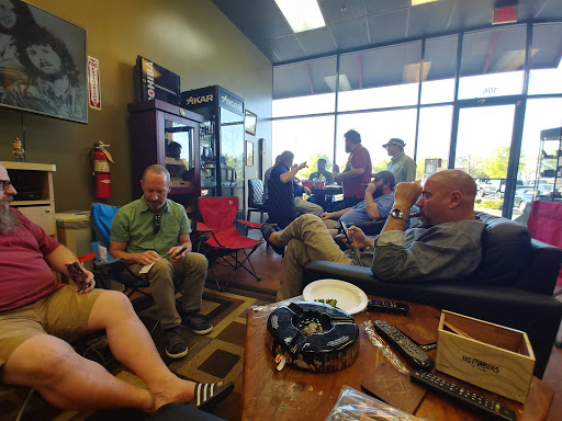 Tobacco Shop «Tinder Box Collierville», reviews and photos, 3615 S Houston Levee Rd, Collierville, TN 38017, USA